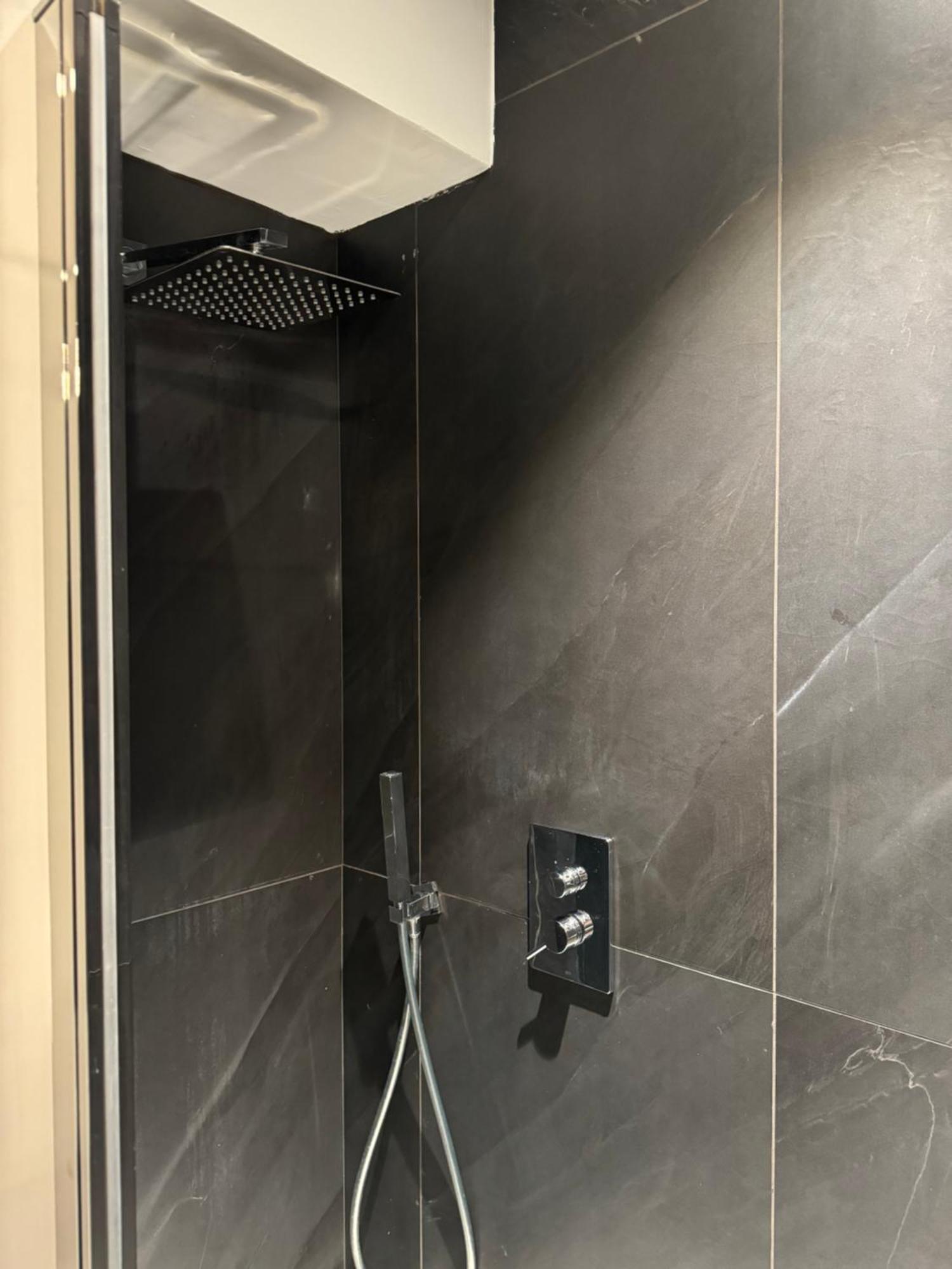 Re House Suite & Deluxe Apartament Асколи Пичено Екстериор снимка
